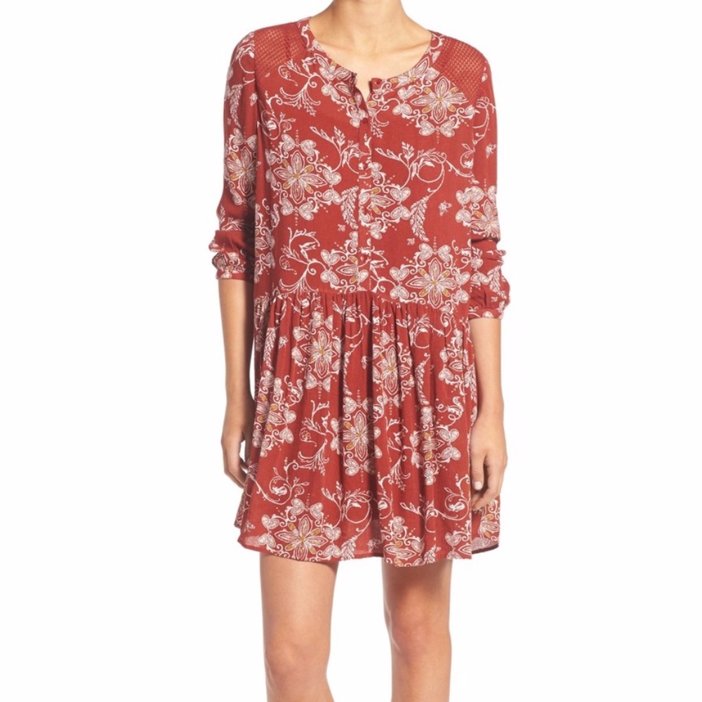 Hinge Crochet Lace Trim Dress NWT Size Small NEW